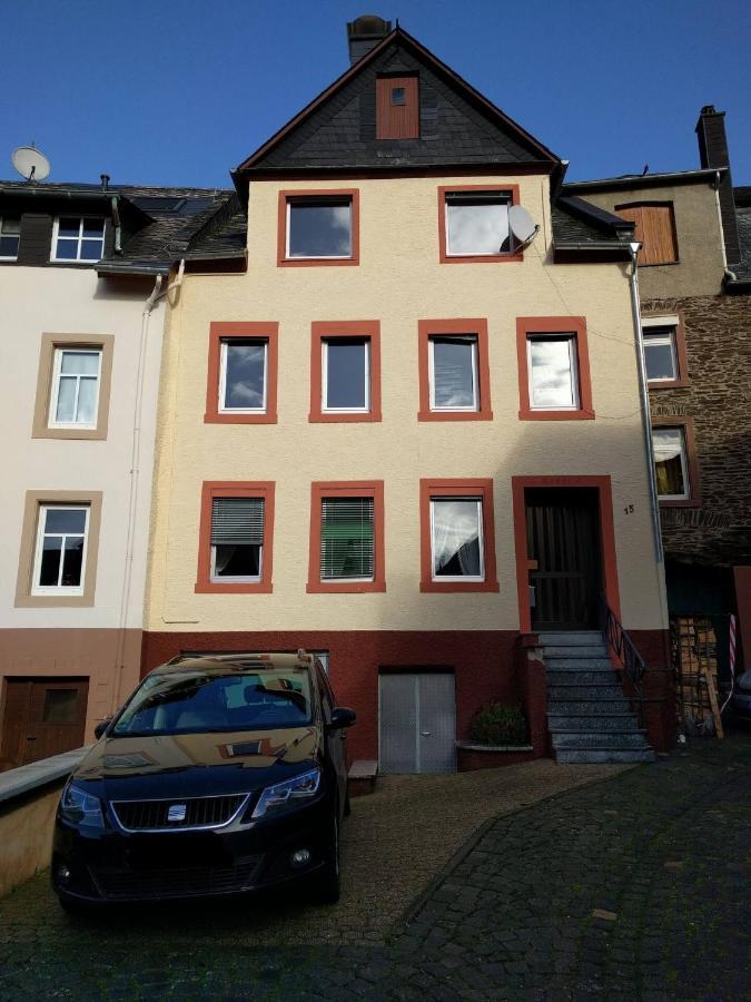 Monkey Factory - Mini Home-Stay Hostel Traben-Trarbach Exterior foto