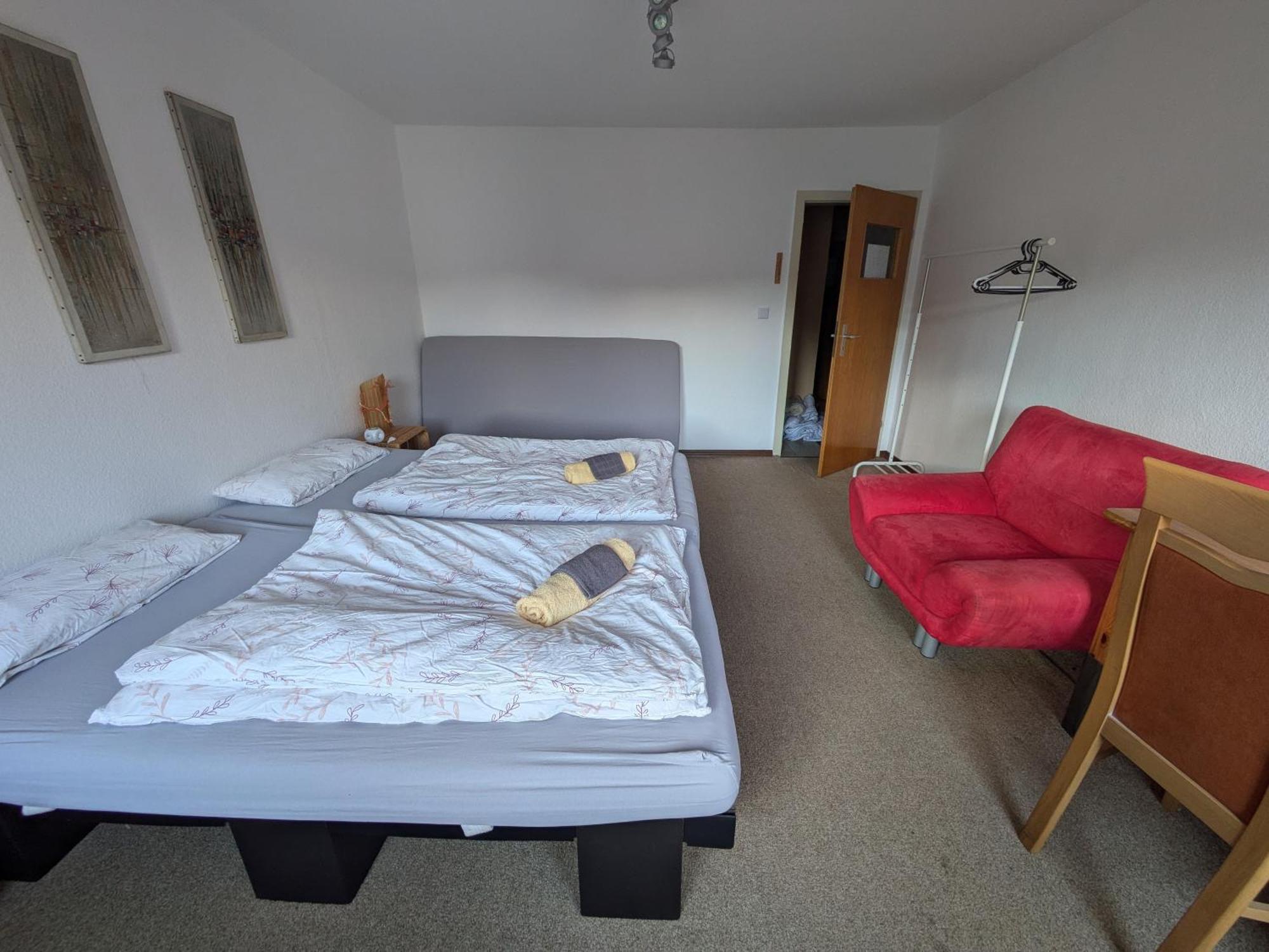 Monkey Factory - Mini Home-Stay Hostel Traben-Trarbach Zimmer foto